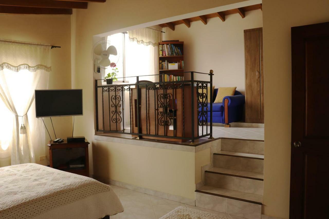 Mayorca Homestay Меделин Екстериор снимка