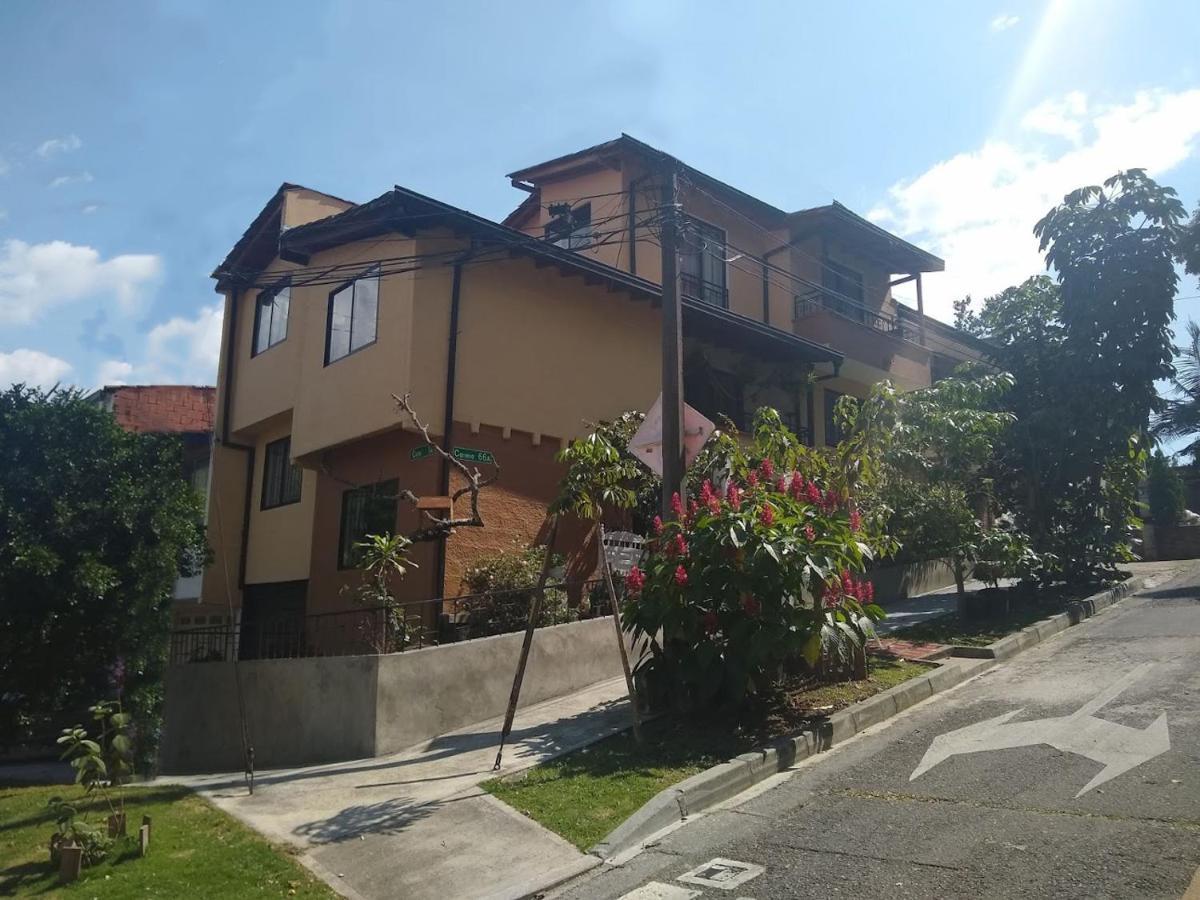 Mayorca Homestay Меделин Екстериор снимка